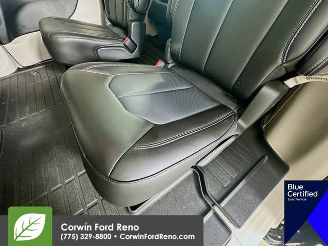 Used 2024 Chrysler Pacifica Touring-L AWD/4WD image 26