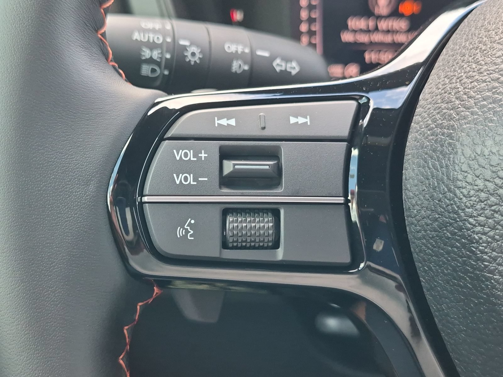 New 2026 Honda Pilot Sport image 13