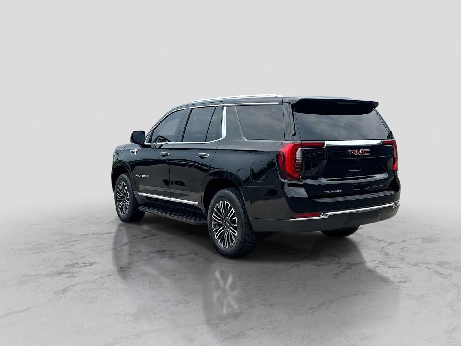 Used 2025 GMC Yukon Elevation w/ LPO, Floor Liner Package AWD/4WD image 4