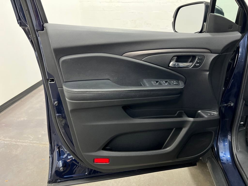 Used 2021 Honda Passport EX-L image 12