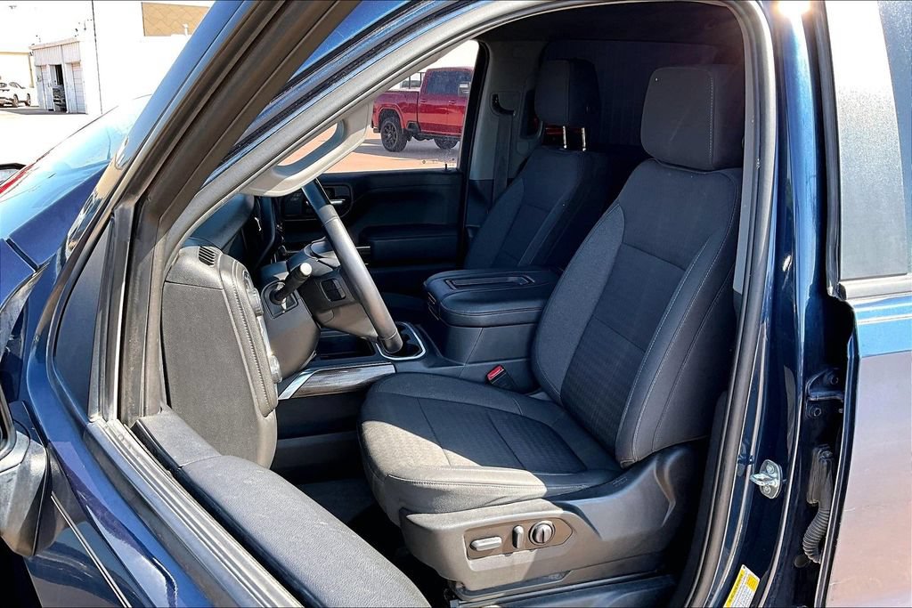 Used 2022 Chevrolet Silverado 1500 RST AWD/4WD image 30
