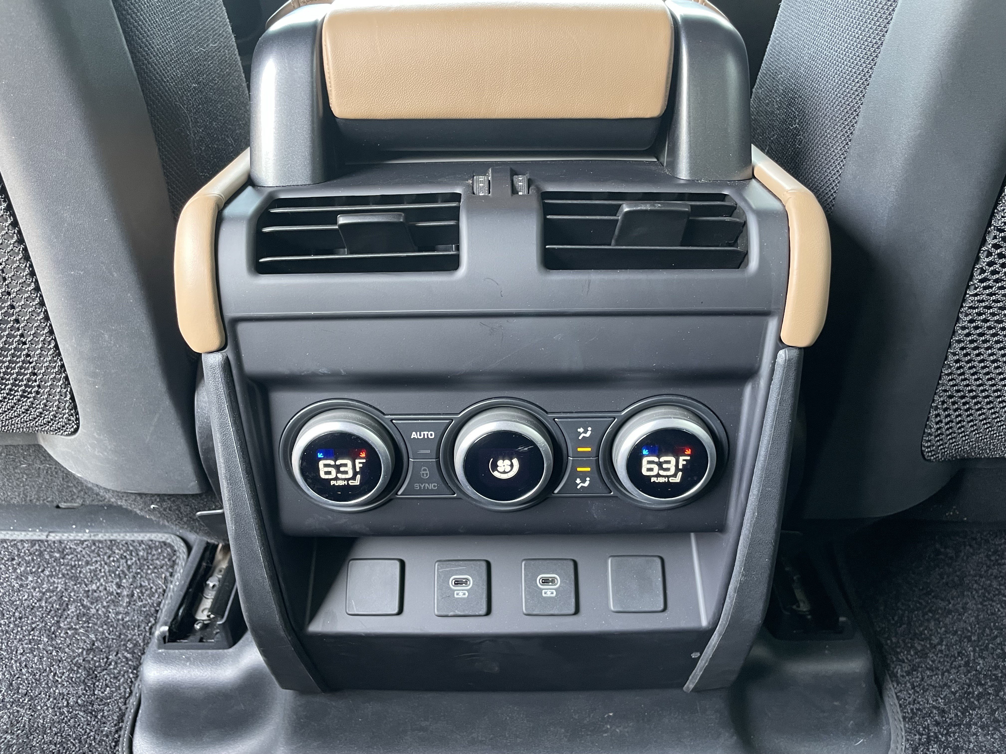 Certified 2025 Land Rover Defender 110 V8 AWD/4WD image 26