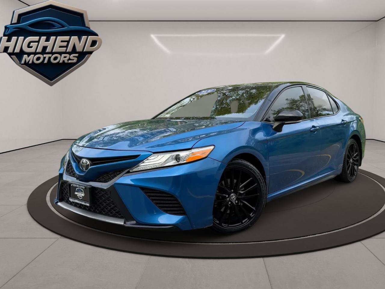 Used 2020 Toyota Camry XSE w/ Navigation Package FWD image 2