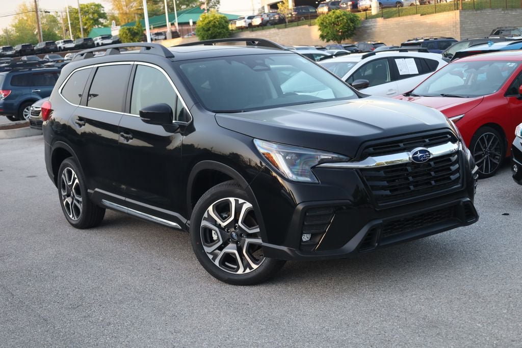 New 2026 Subaru Ascent Limited AWD/4WD image 2