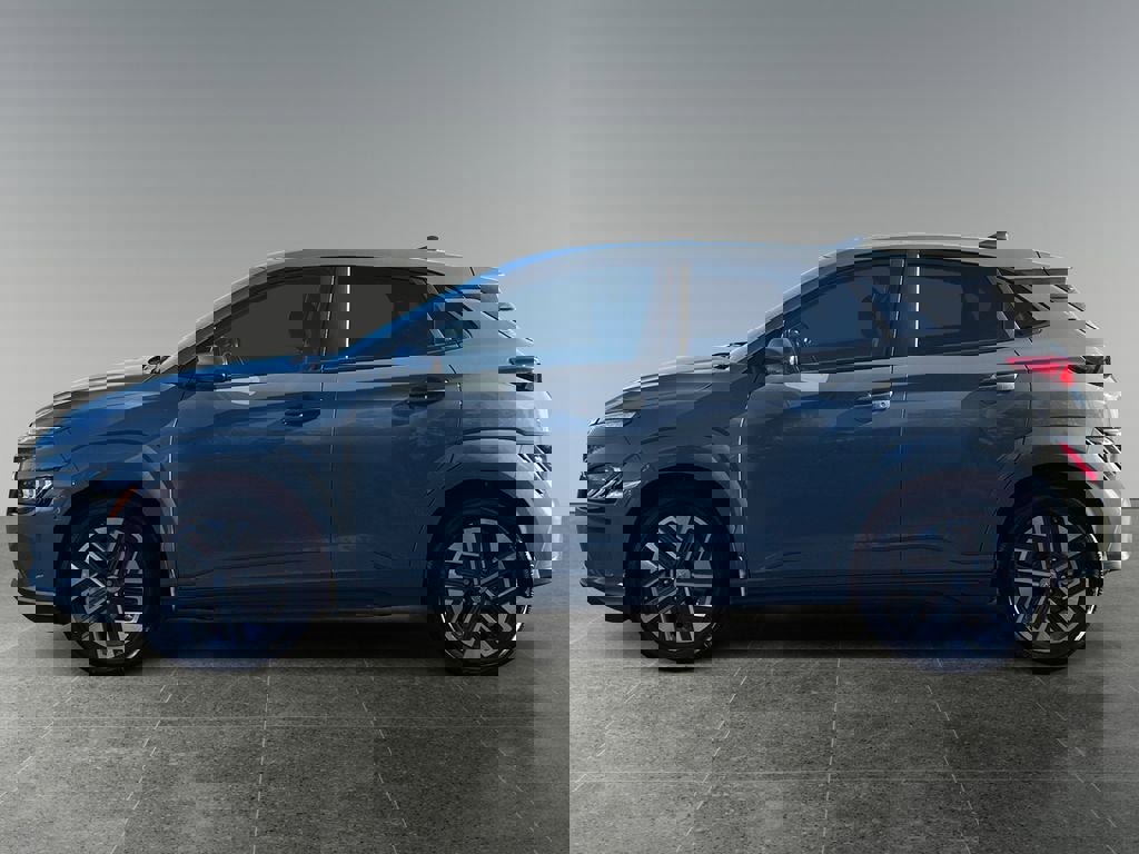 Used 2023 Hyundai Kona Limited image 4