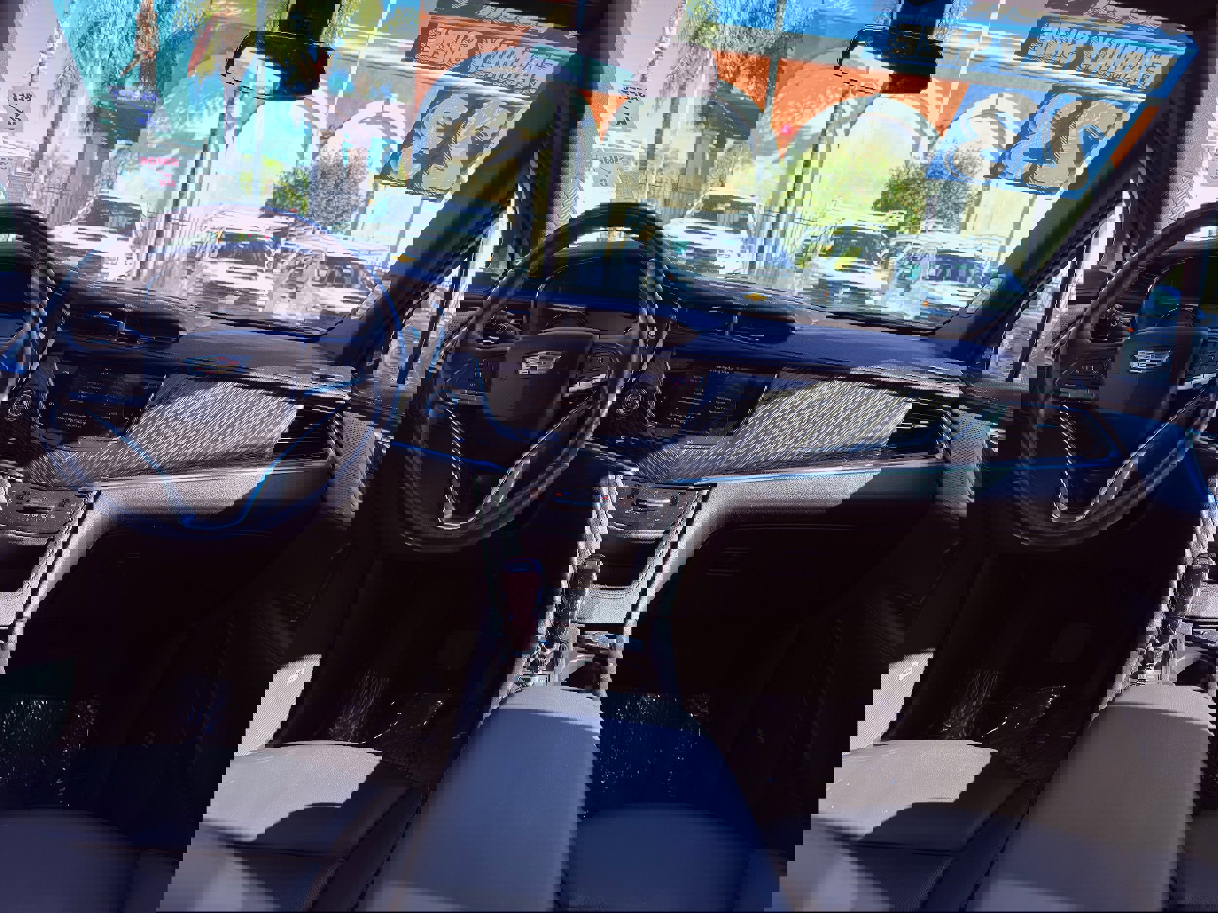 Used 2024 Cadillac XT6 Premium Luxury image 23