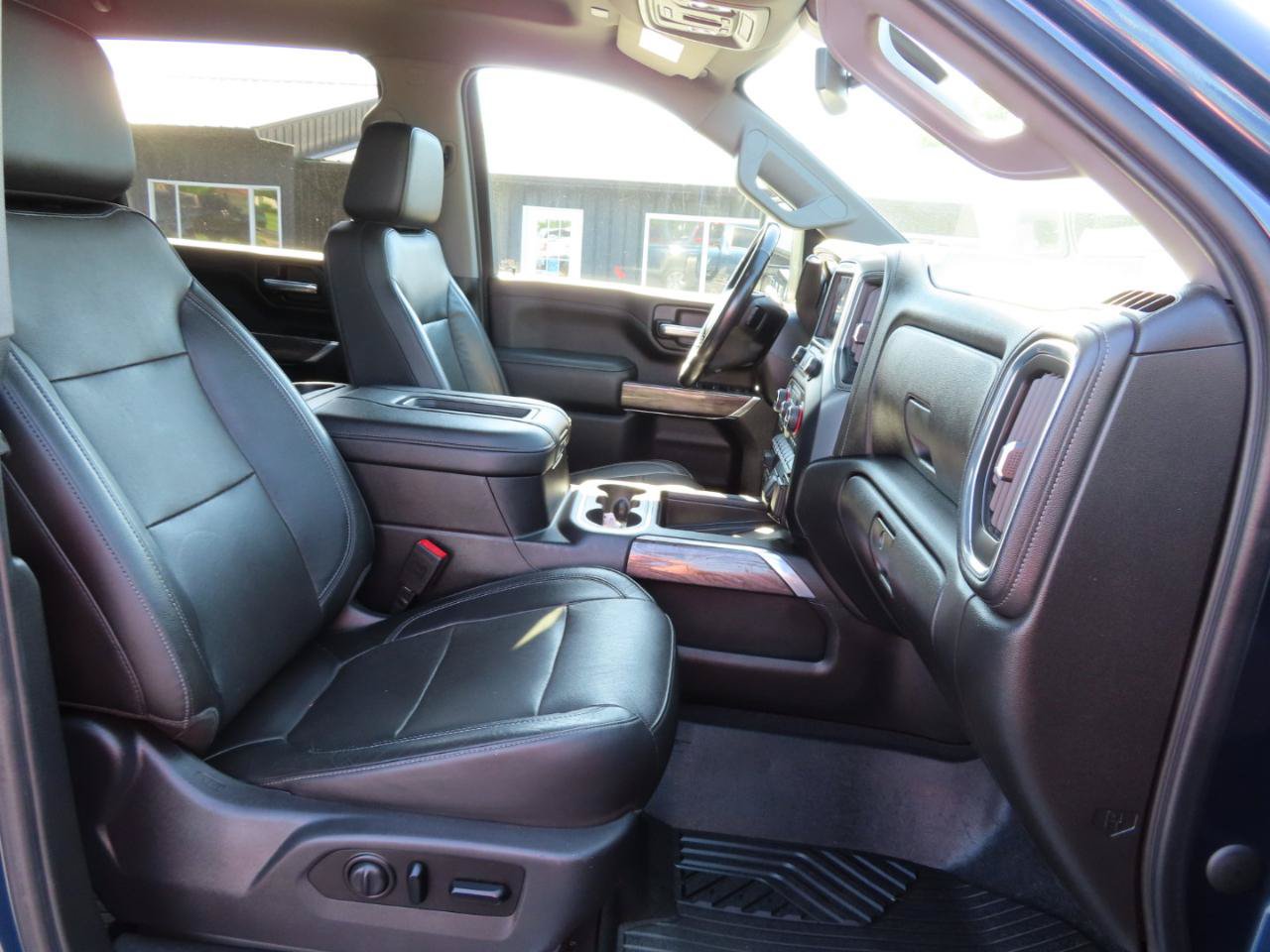 Used 2020 Chevrolet Silverado 2500 LTZ w/ LTZ Plus Package AWD/4WD image 52