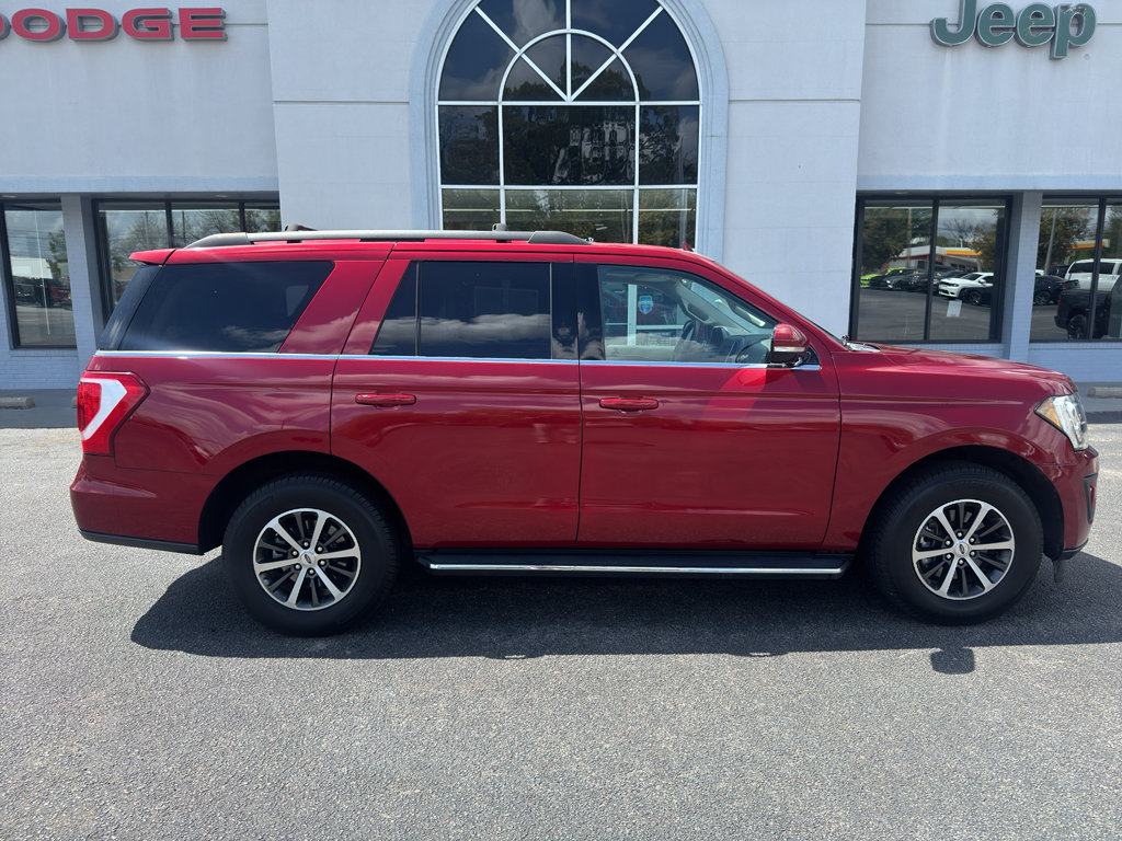 Used 2019 Ford Expedition XLT w/ Equipment Group 202A image 2
