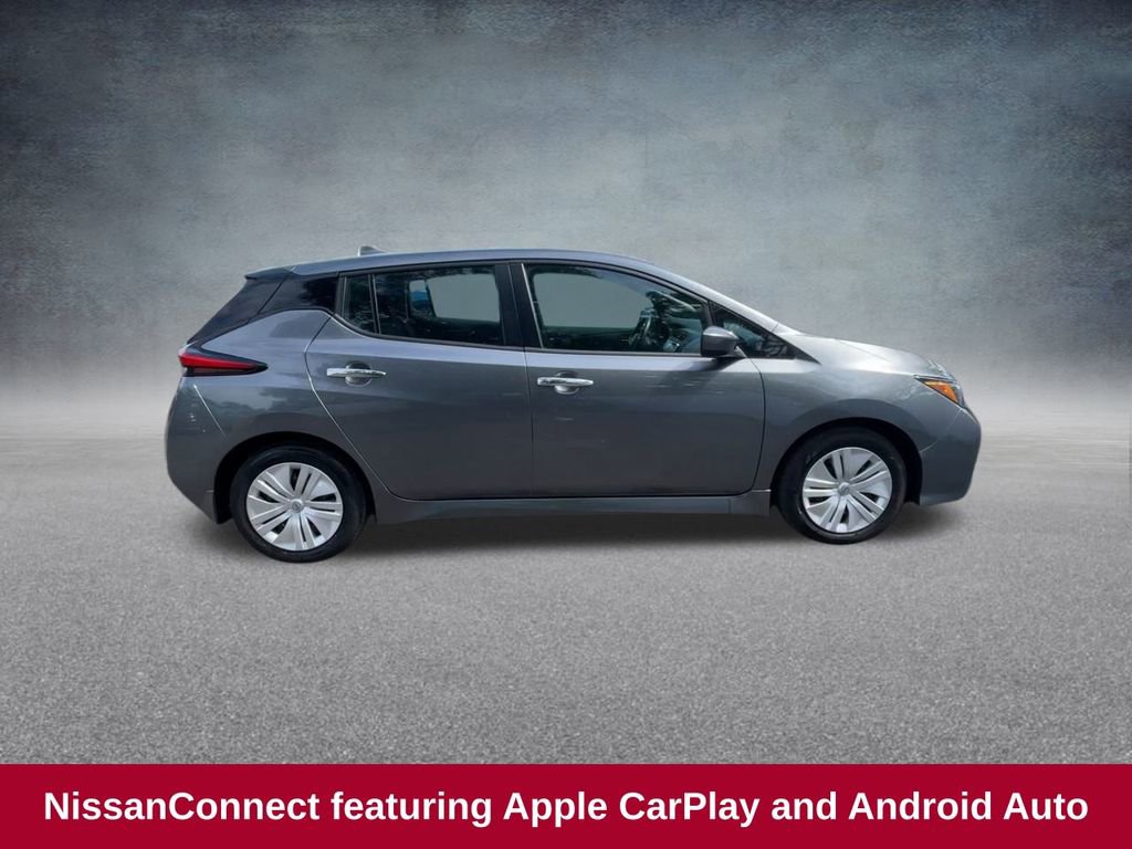 Used 2025 Nissan Leaf S image 11