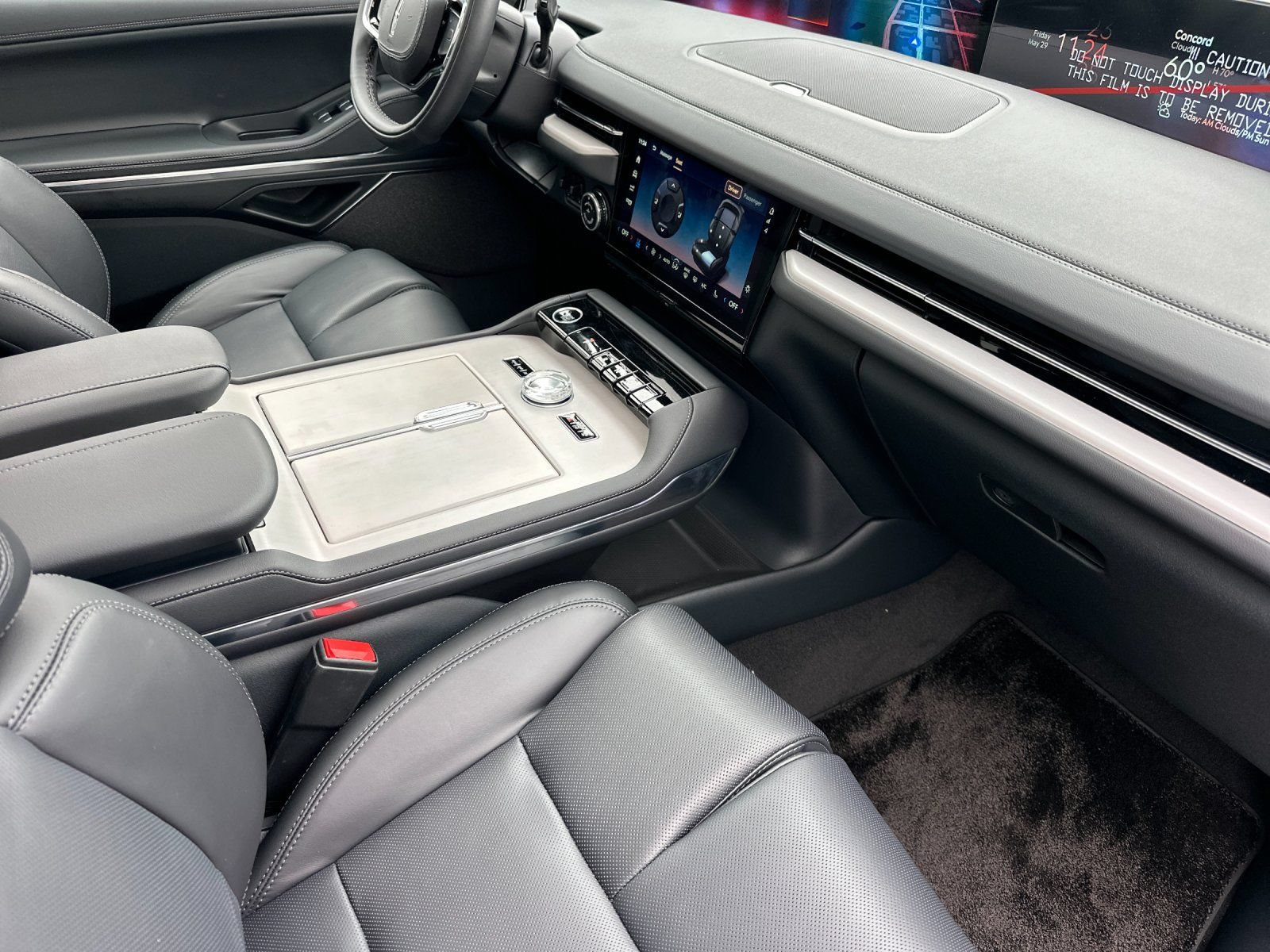 New 2026 Lincoln Navigator L Reserve w/ Jet Appearance Package AWD/4WD image 16