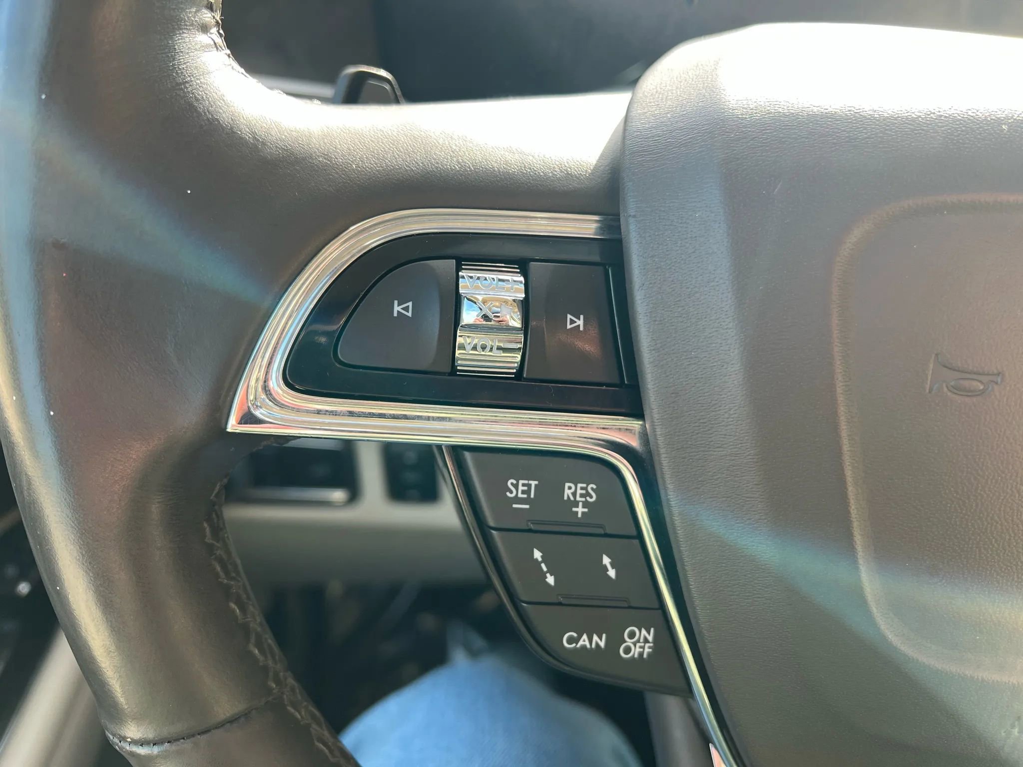 Used 2019 Lincoln Navigator L Reserve w/ Cargo Package image 20