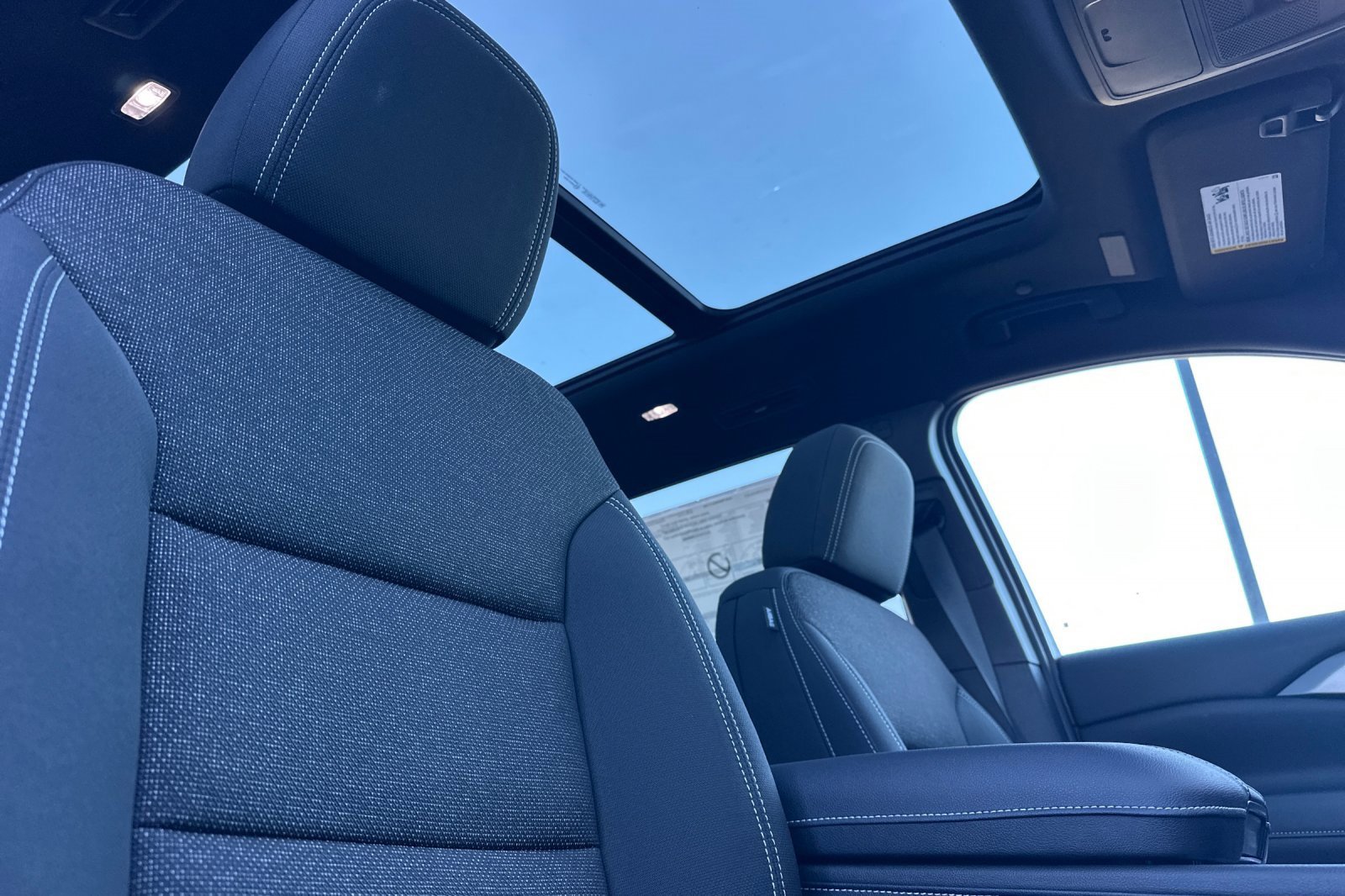 New 2026 Chevrolet Traverse LT w/ Sun and Wheel Package image 18