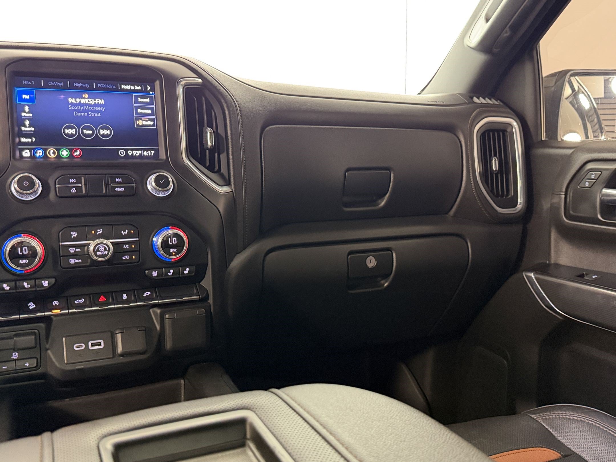 Used 2020 GMC Sierra 1500 AT4 AWD/4WD image 27