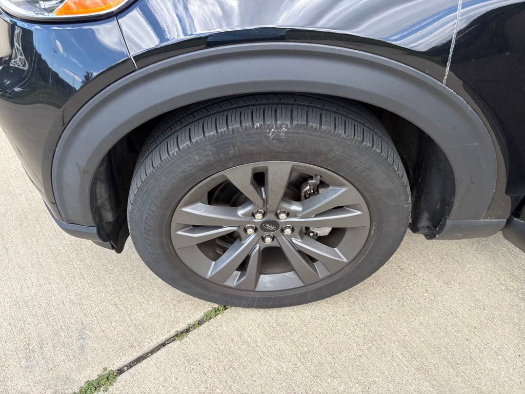 Used 2021 Ford Explorer XLT w/ Equipment Group 202A AWD/4WD image 32