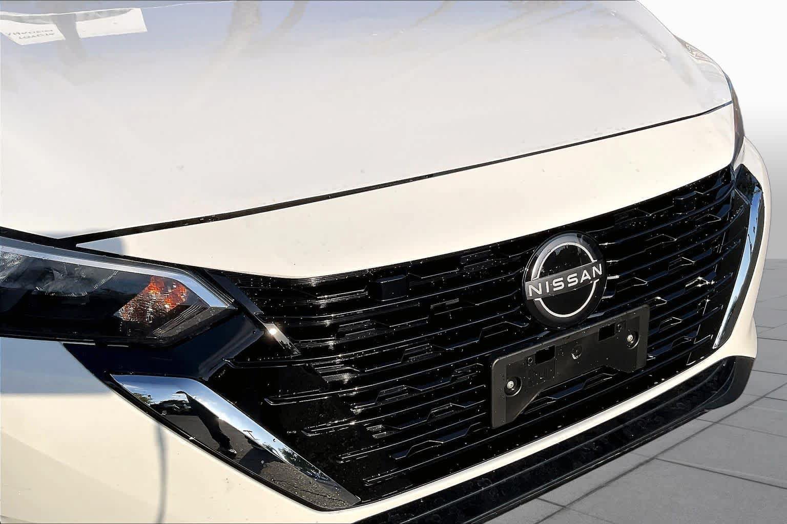 Used 2024 Nissan Sentra SV FWD image 29