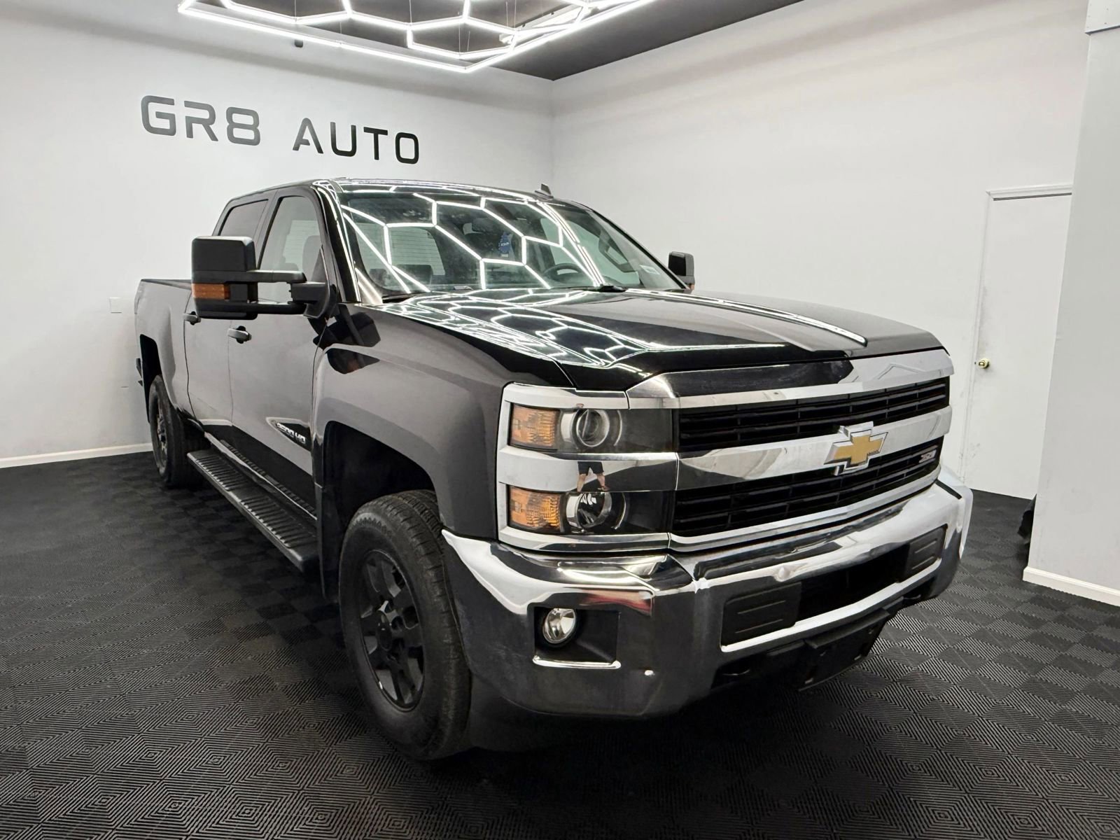 Used 2015 Chevrolet Silverado 2500 LT w/ Z71 Package, Off-Road AWD/4WD image 1