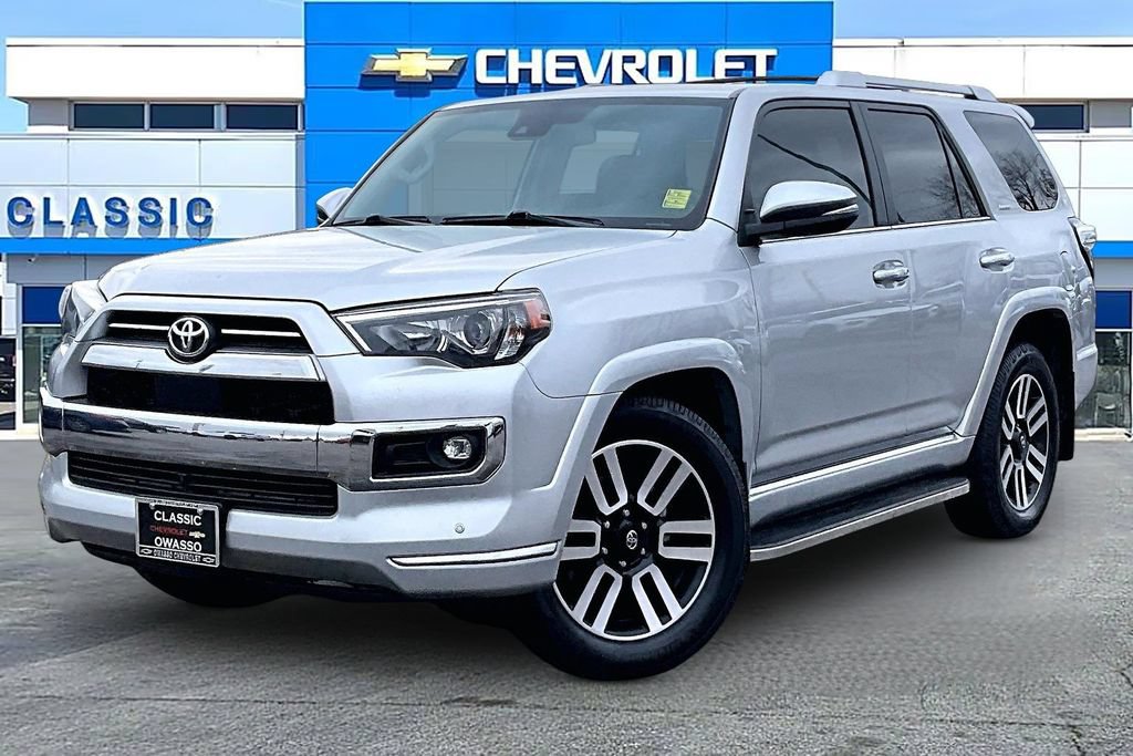 Used 2023 Toyota 4Runner Limited RWD image 3