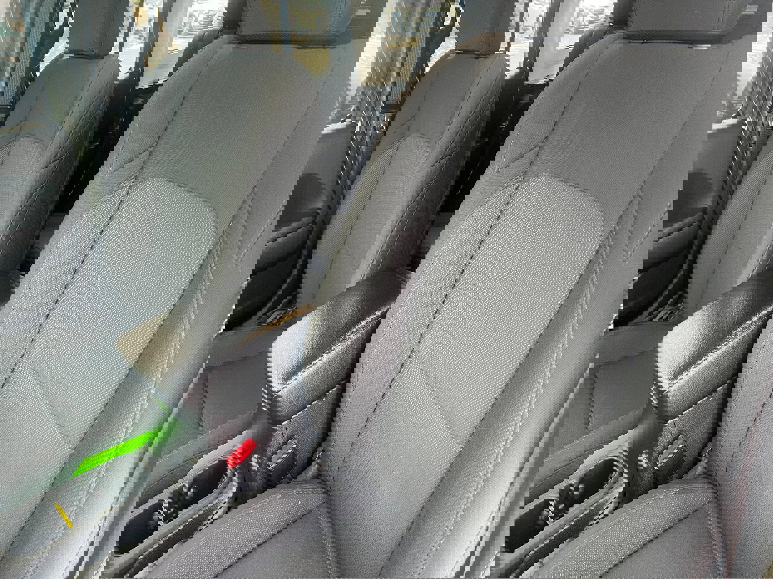 Used 2023 Jeep Wrangler Unlimited w/ Cold Weather Group image 18