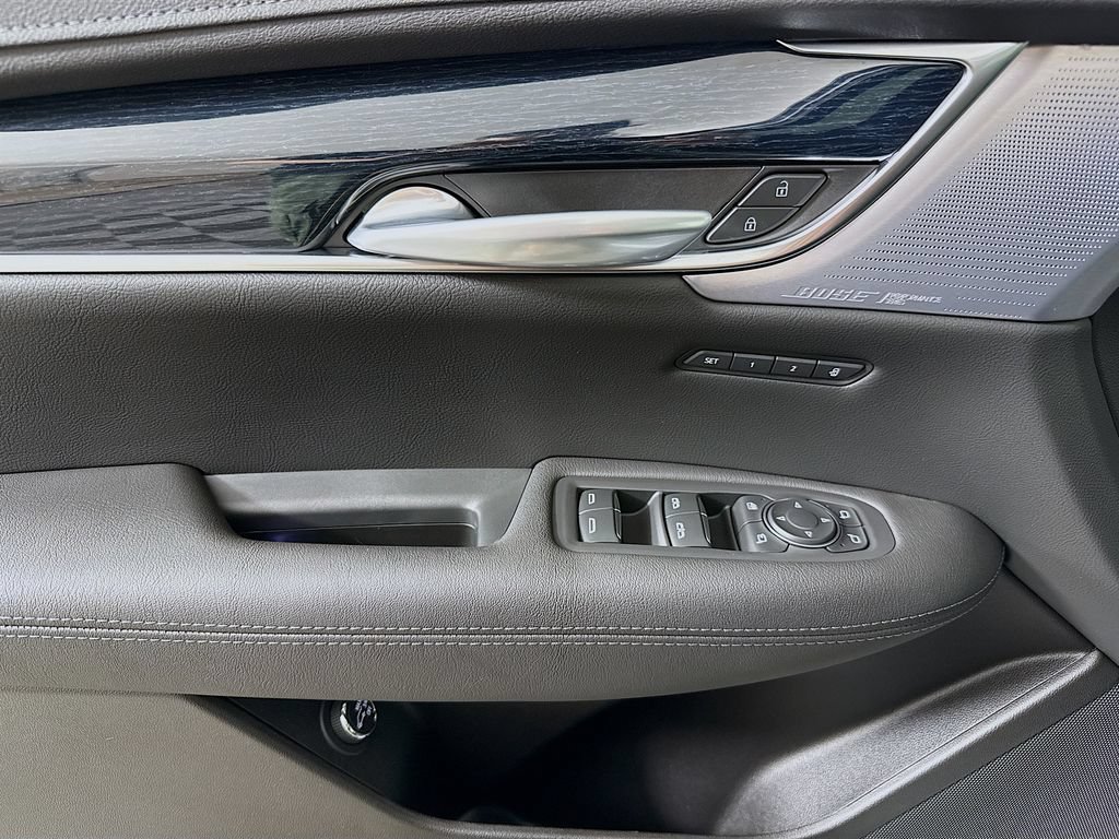 New 2026 Cadillac XT5 Premium Luxury w/ Driver Assist Package AWD/4WD image 18