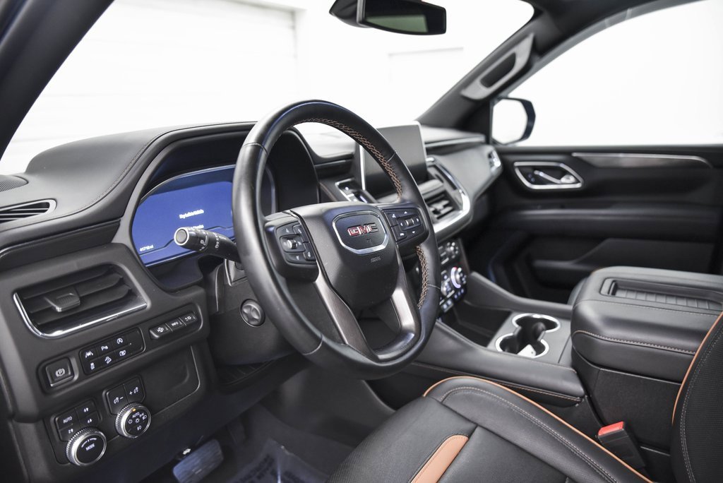Used 2023 GMC Yukon XL AT4 image 16