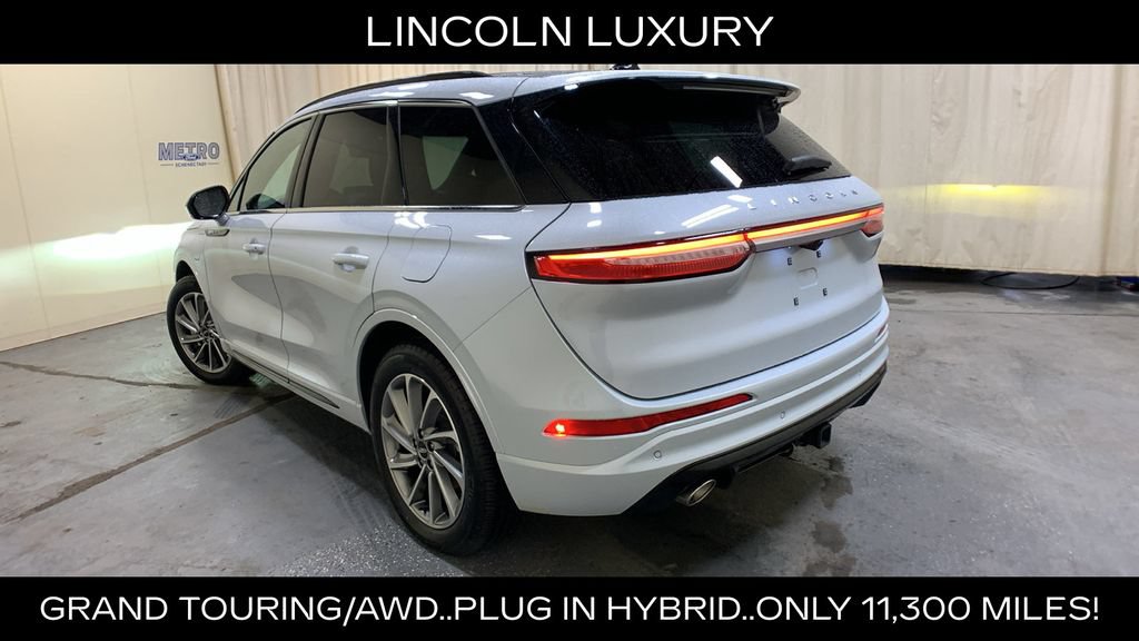 Used 2025 Lincoln Corsair Grand Touring w/ Towing Package AWD/4WD image 5