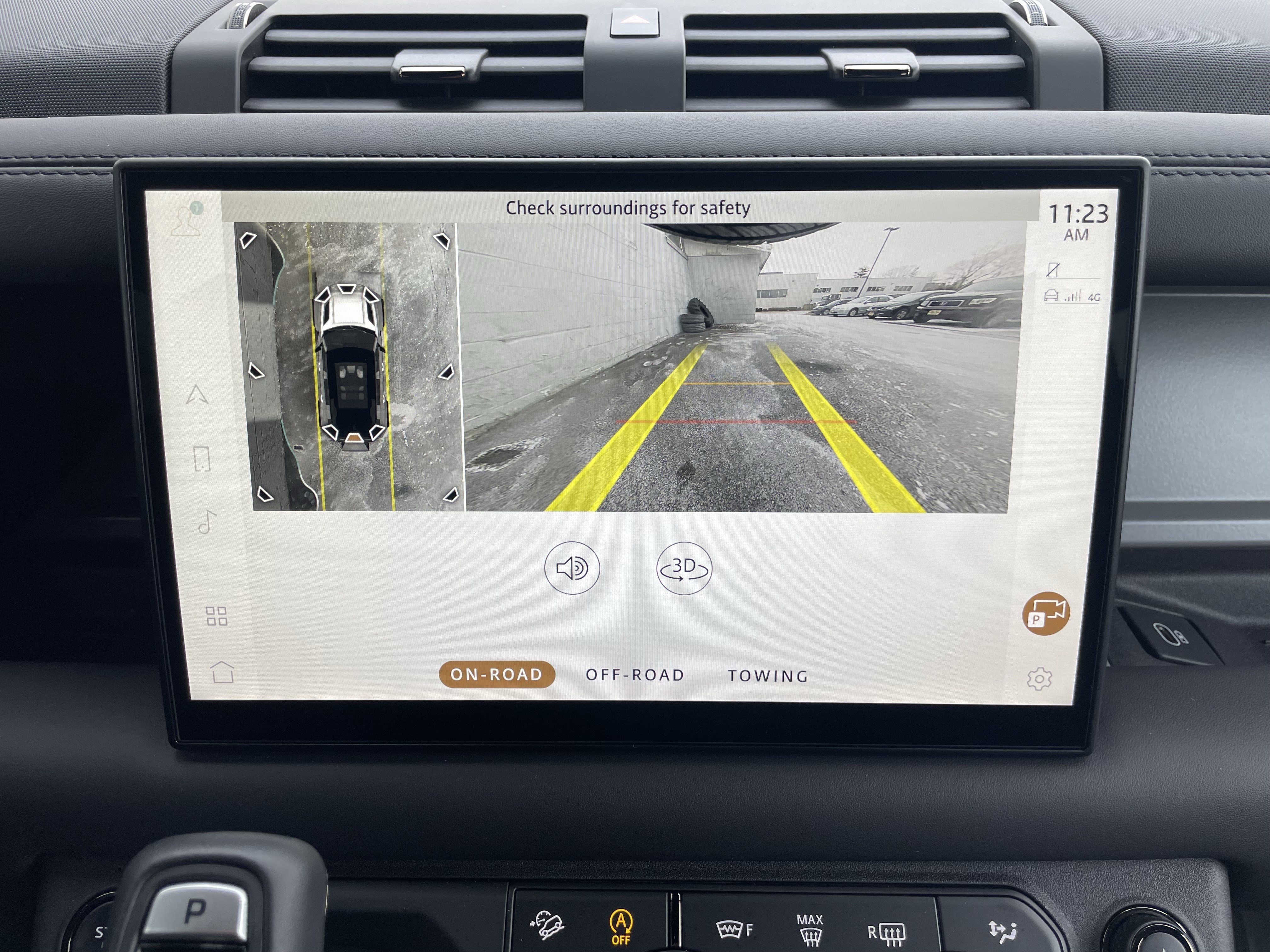 Used 2025 Land Rover Defender 110 image 28