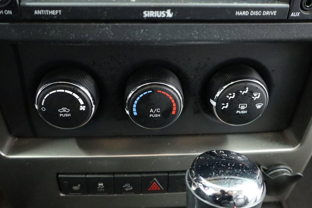 Used 2012 Jeep Liberty Sport AWD/4WD image 40