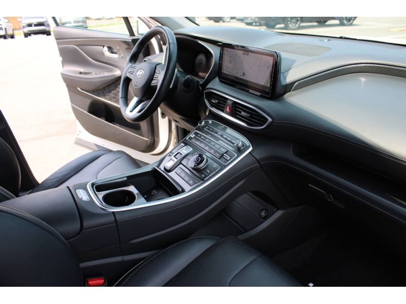 Used 2023 Hyundai Santa Fe Limited image 29