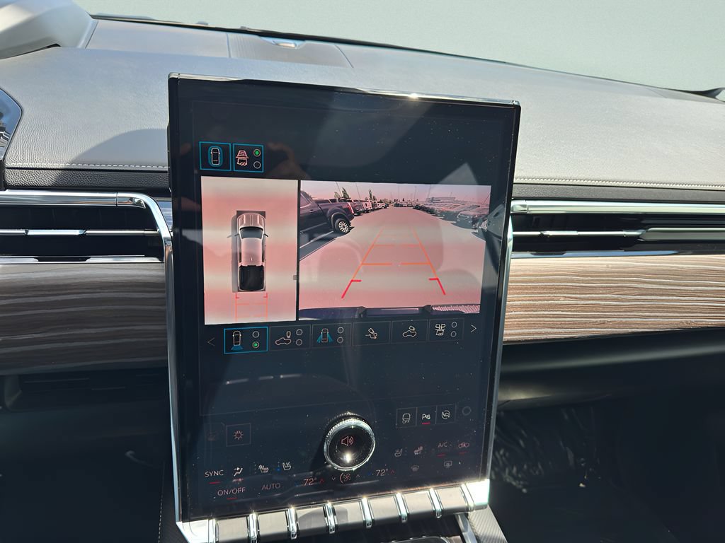 Used 2025 GMC Sierra EV Denali AWD/4WD image 21