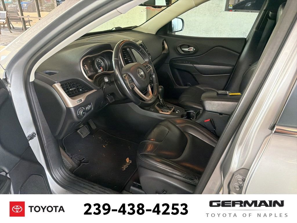 Used 2016 Jeep Cherokee Limited AWD/4WD image 14