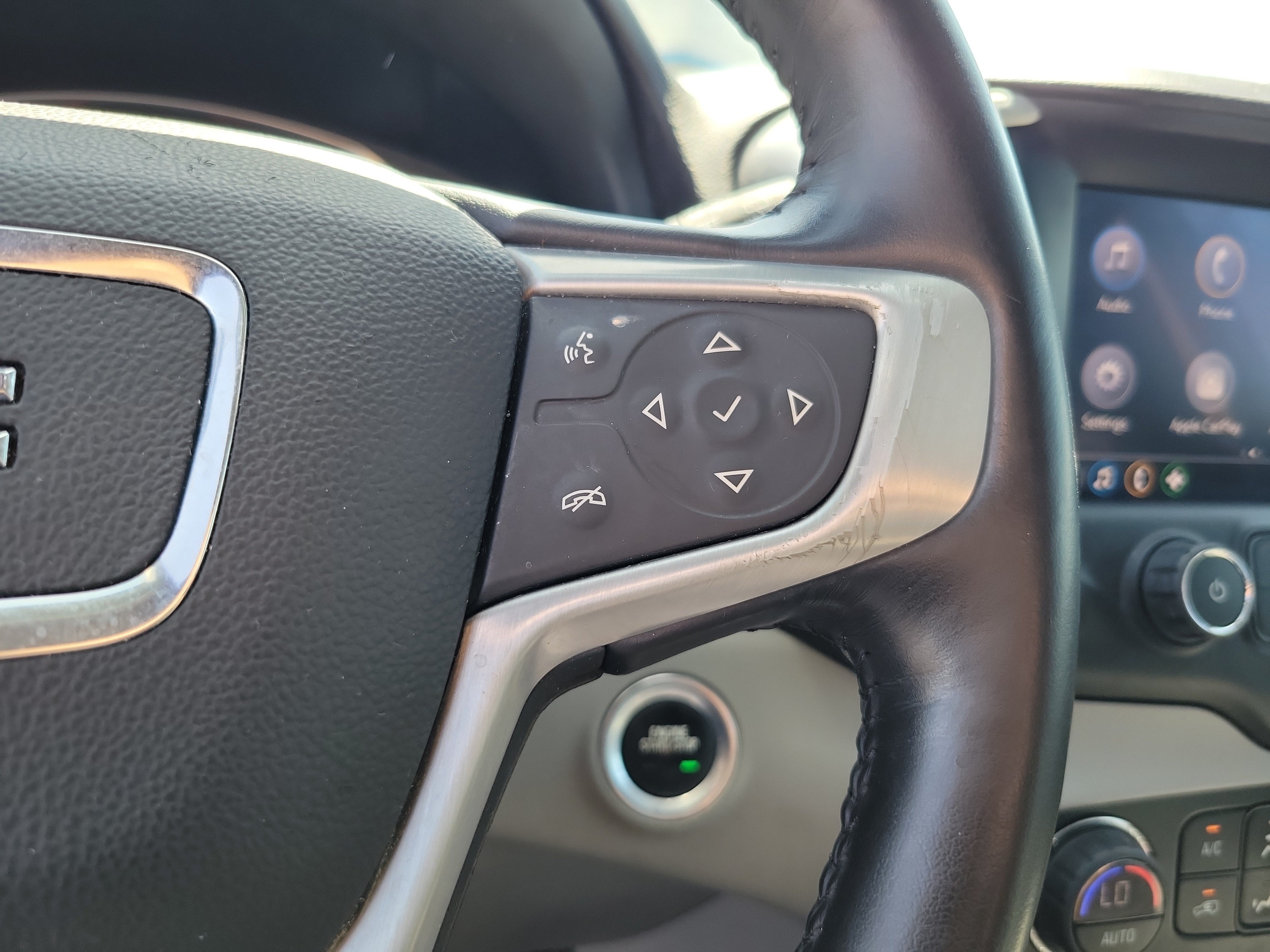 Used 2020 GMC Terrain SLT w/ Preferred Package FWD image 22