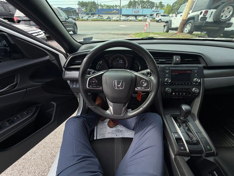 Used 2017 Honda Civic Sport image 18