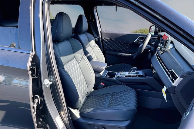 New 2026 Nissan Rogue Platinum AWD/4WD image 11