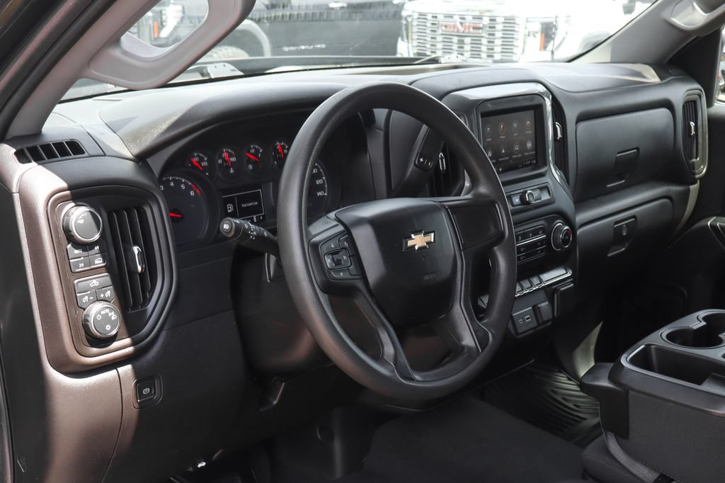 Used 2023 Chevrolet Silverado 1500 Custom AWD/4WD image 22