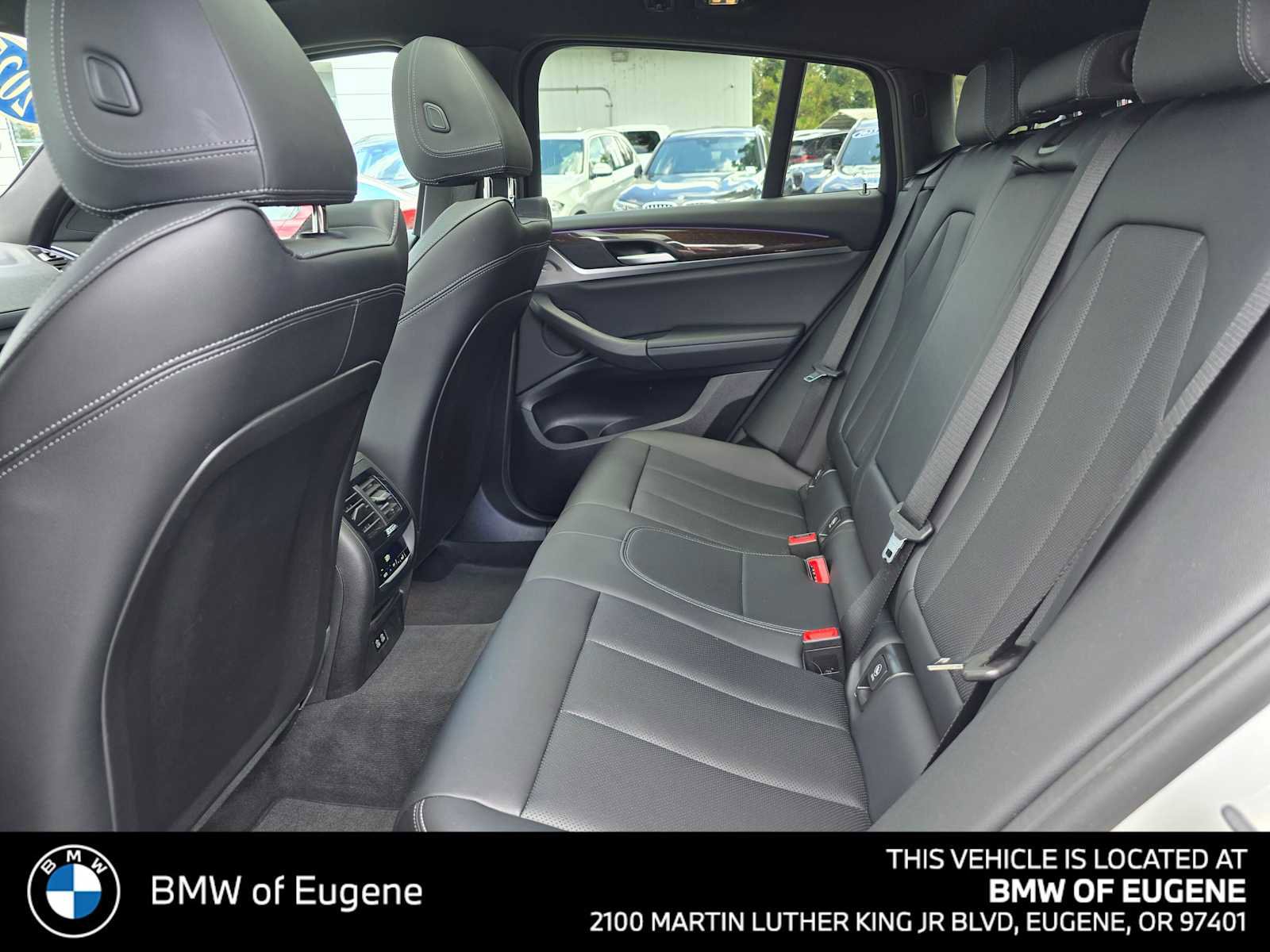 Used 2025 BMW X4 xDrive30i AWD/4WD image 18