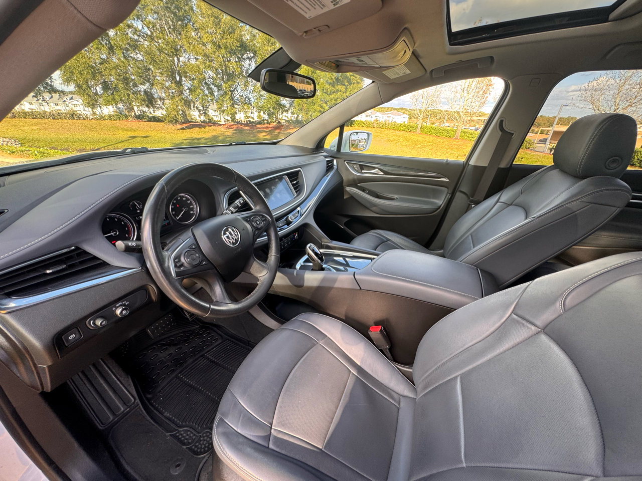 Used 2019 Buick Enclave Essence image 30