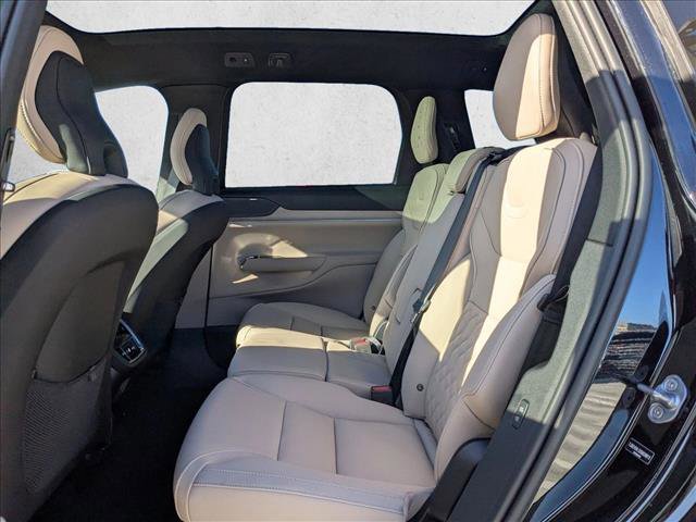 New 2025 Volvo EX90 Ultra w/ Protection Package Premier image 17