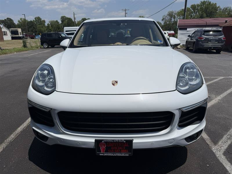 Used 2016 Porsche Cayenne AWD/4WD image 2