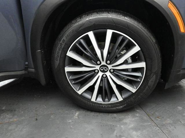 Certified 2025 INFINITI QX60 Sensory image 30