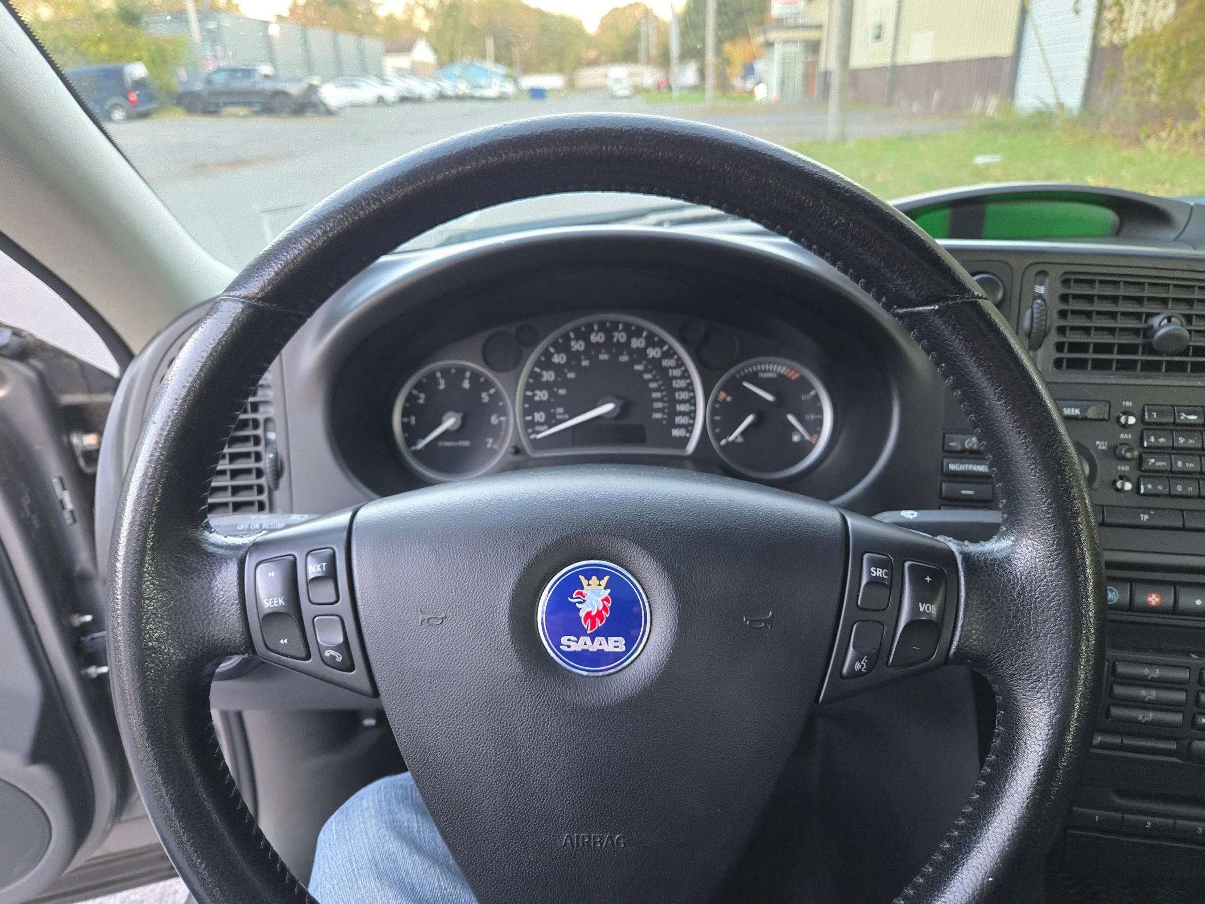 Used 2003 Saab 9-3 Arc FWD image 11