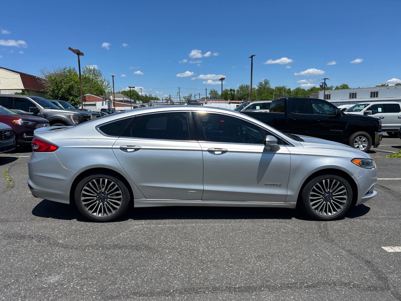 Used 2017 Ford Fusion Titanium FWD image 4