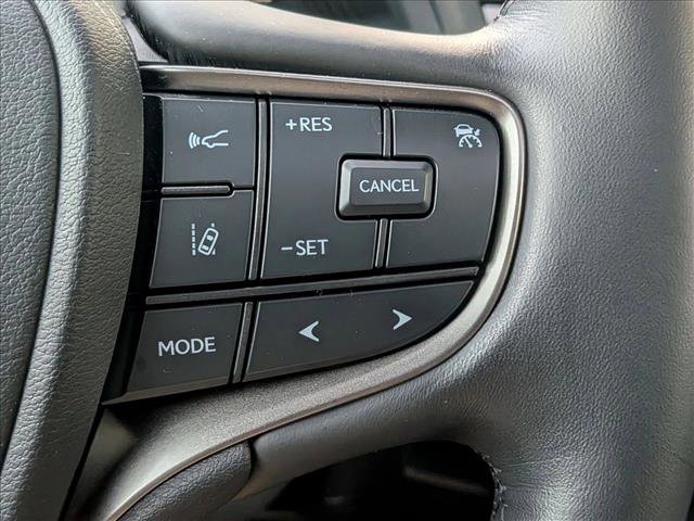 Used 2024 Lexus UX 250h F Sport image 15