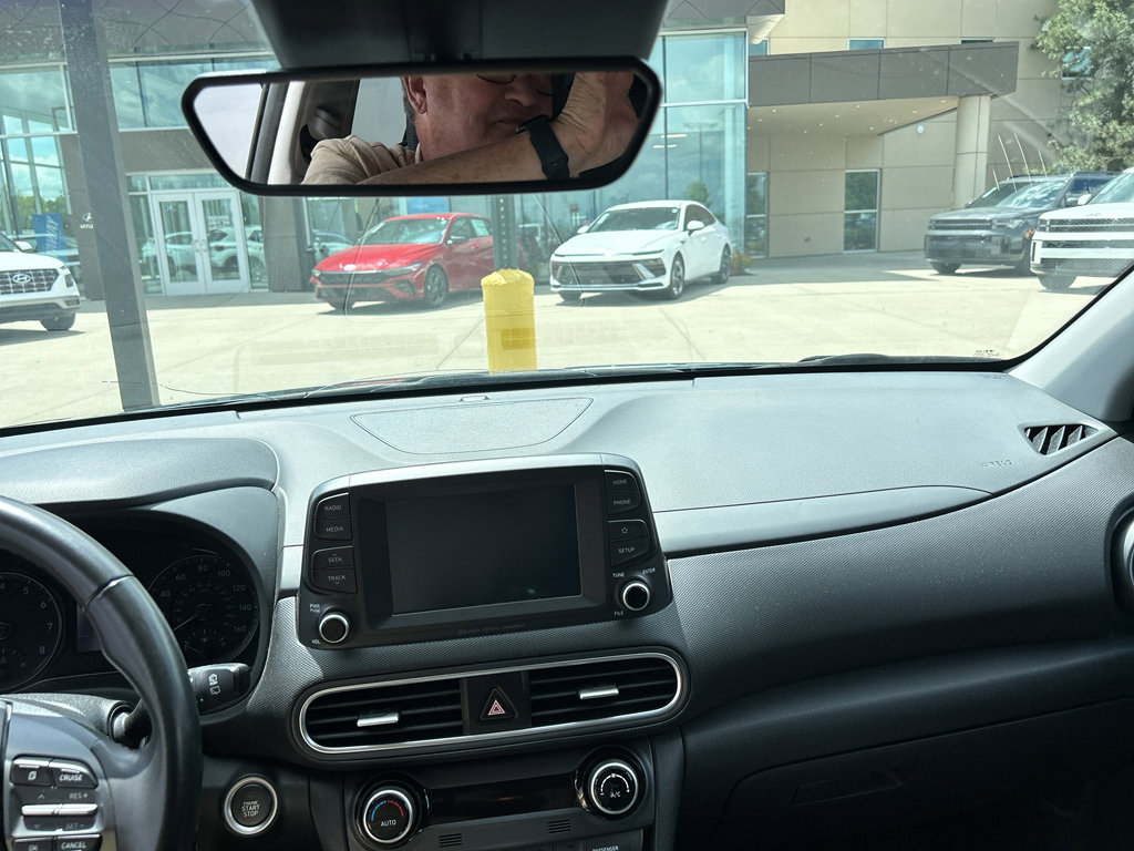 Used 2018 Hyundai Kona Limited FWD image 8