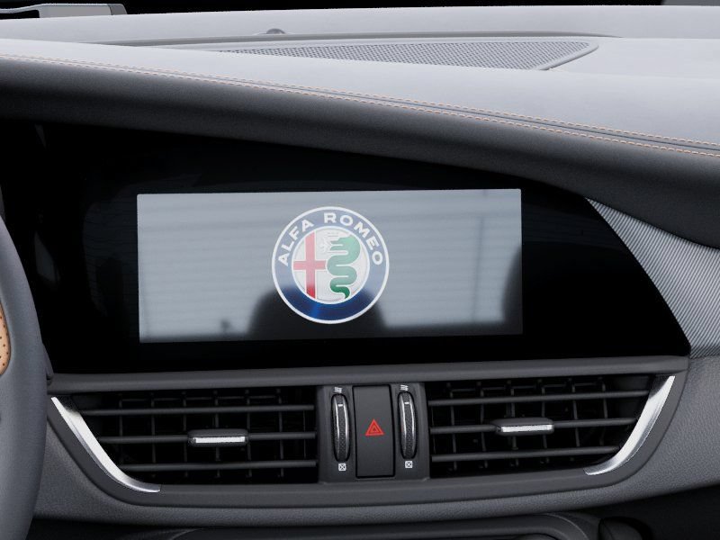 Used 2025 Alfa Romeo Giulia w/ Driving Assist Package RWD image 19