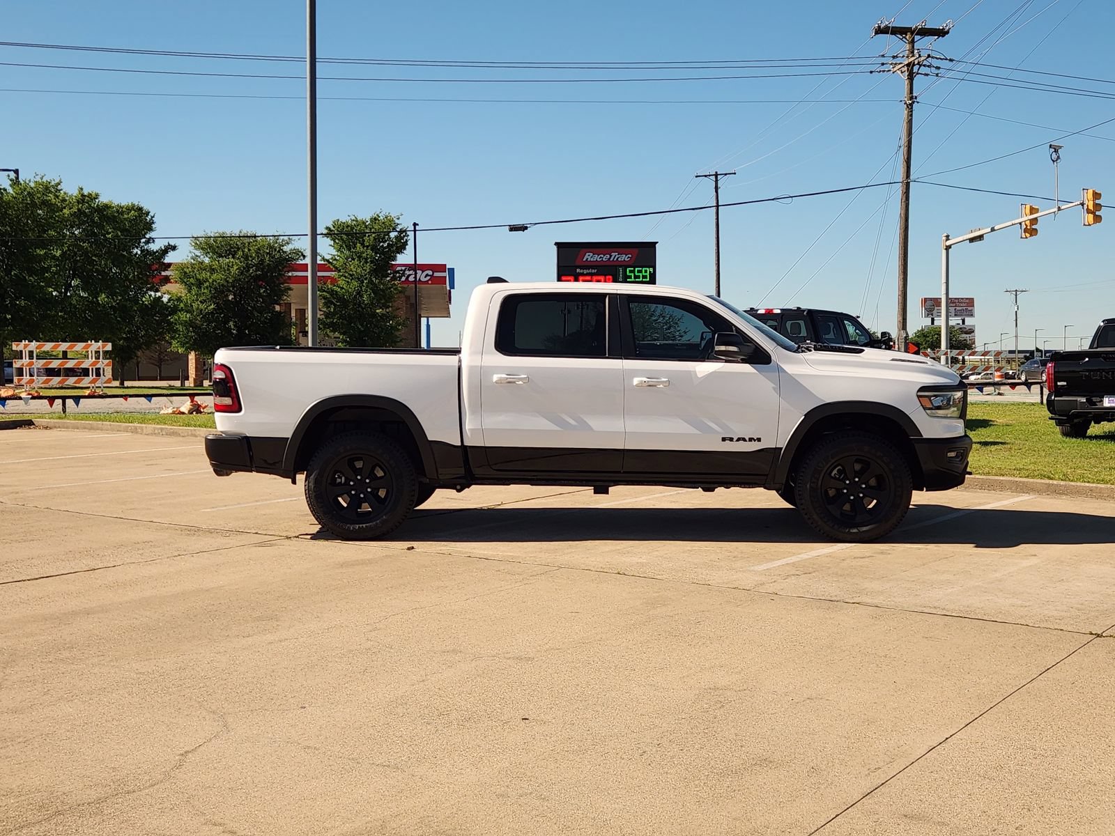 Used 2021 RAM 1500 Rebel w/ Rebel Level 2 Equipment Group AWD/4WD image 7