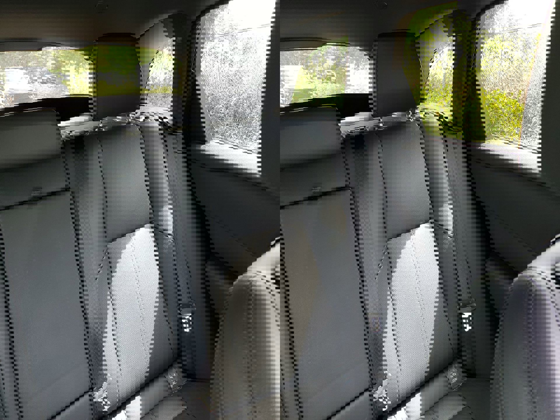 Used 2025 Land Rover Range Rover Velar Dynamic SE image 58