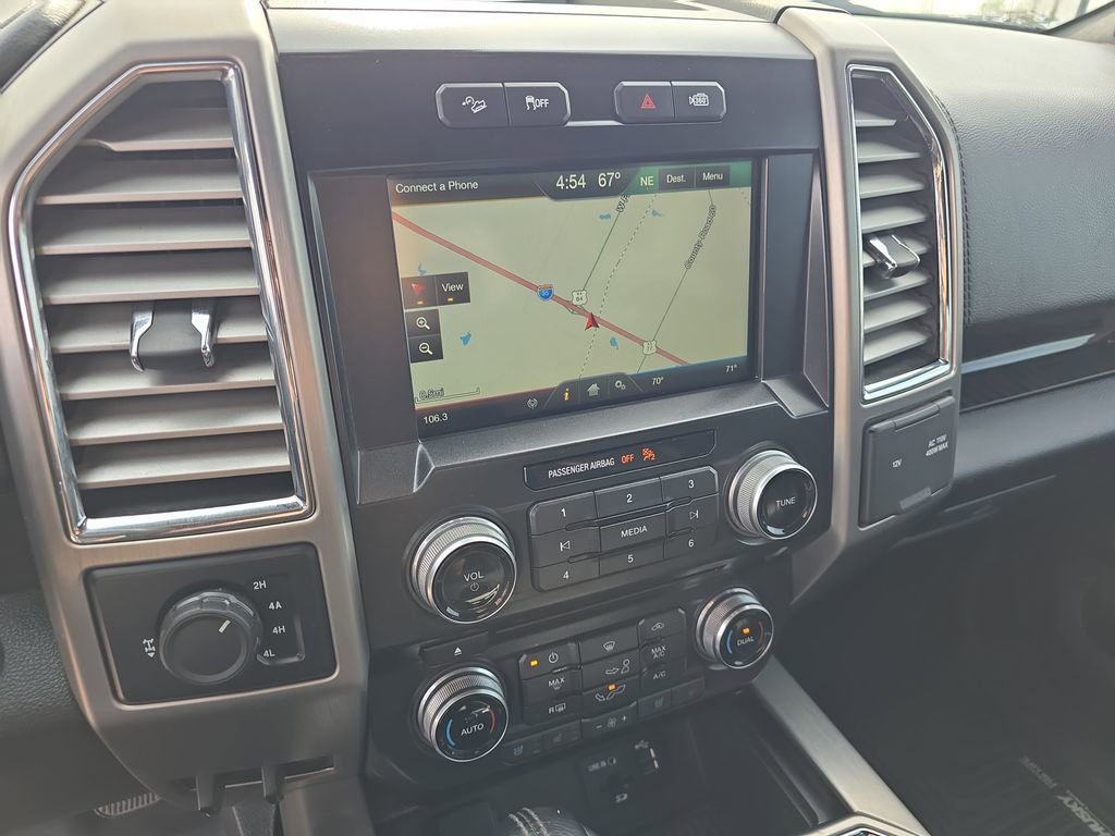 Used 2015 Ford F150 Platinum w/ Equipment Group 701A Luxury image 20