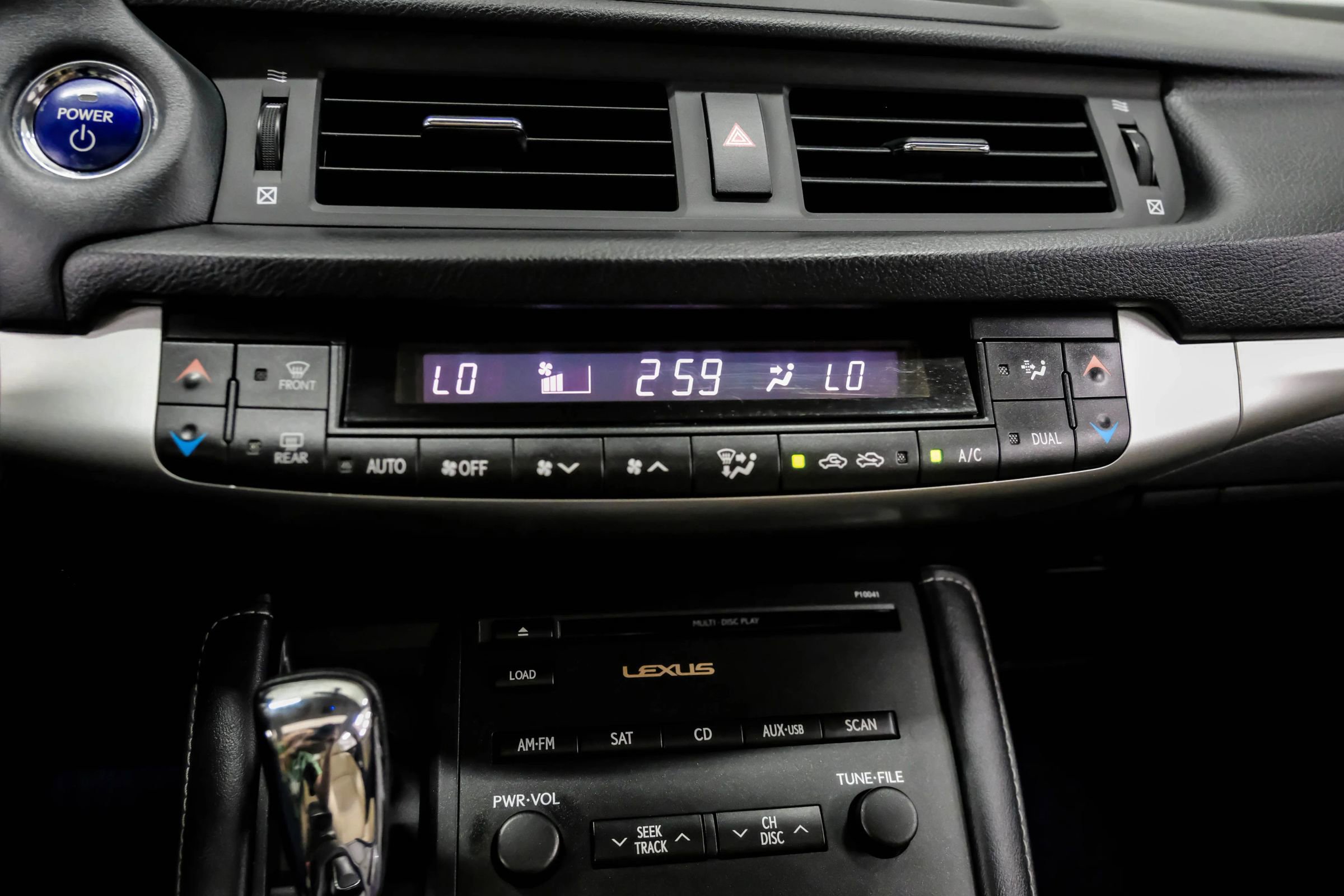 Used 2012 Lexus CT 200h Premium image 28