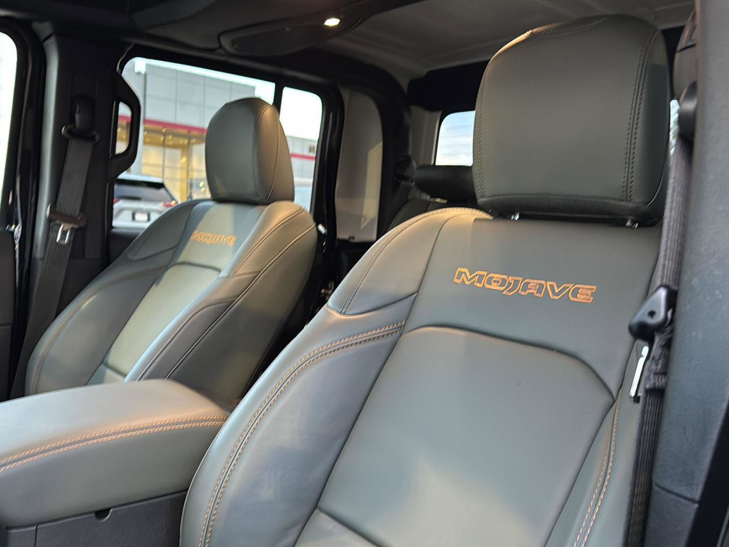 Used 2024 Jeep Gladiator Mojave w/ Technology Group image 26