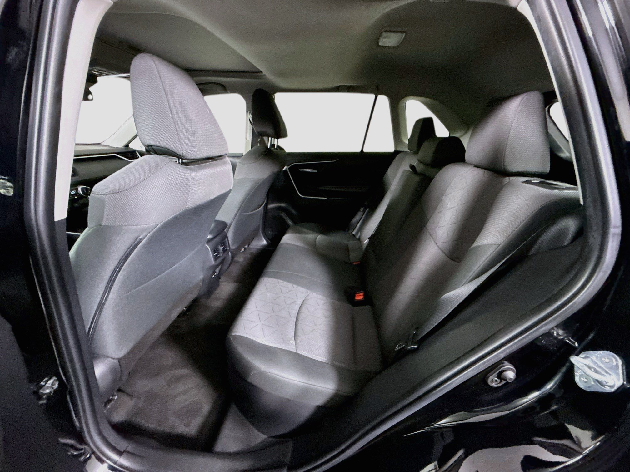 Used 2023 Toyota RAV4 XLE w/ Convenience Package AWD/4WD image 25